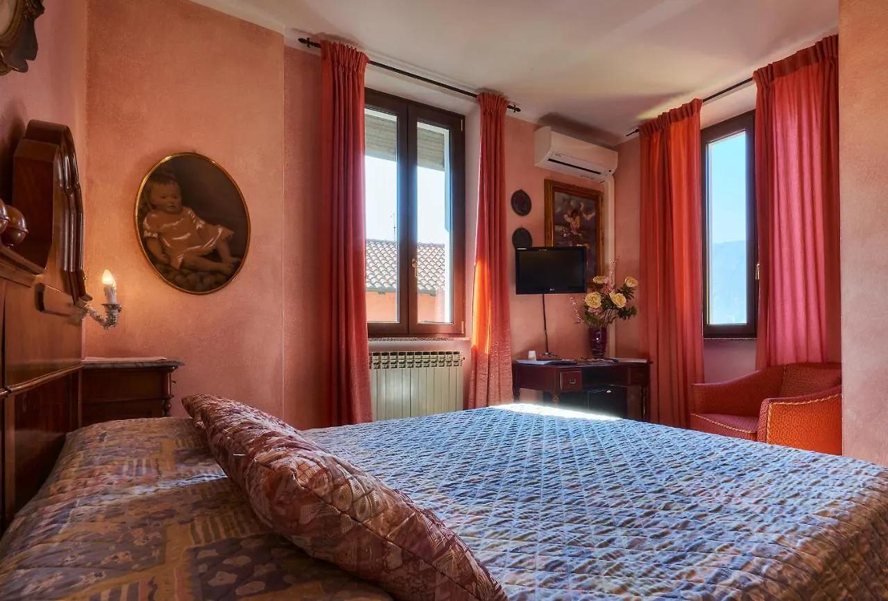 B&B - Foresteria - Frontelago Lake Como 만델로델라리오